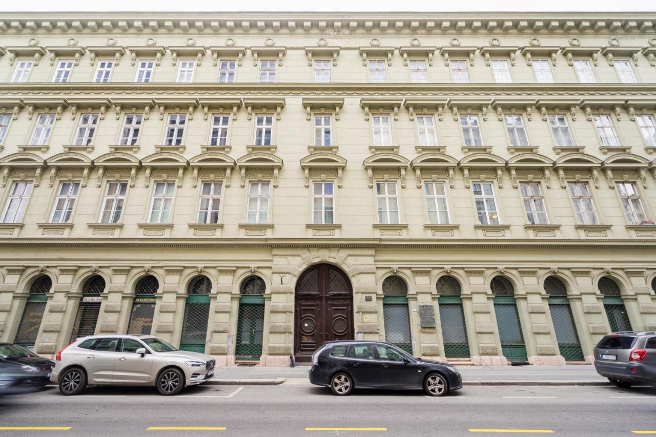 Bpr Adagio Design Home With A/C Budapest Exterior foto